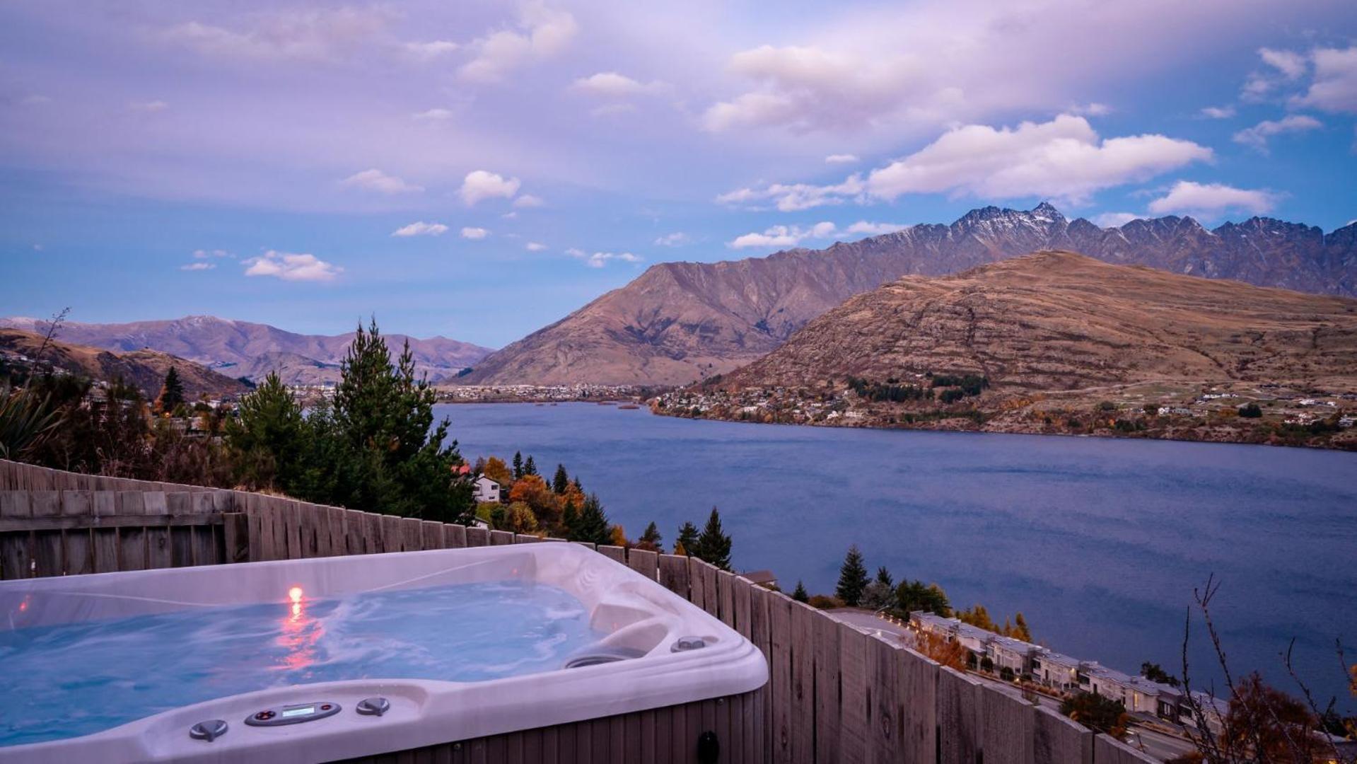 Tahuna Vista-Fire Place-Hot Tub -Free Parking -Bbq Queenstown Zewnętrze zdjęcie